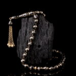 Hat İşlemeli Siyah Mineli Altın Tesbih