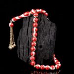 Kırmızı Beyaz Üç Hilal İşlemeli Altın Tesbih